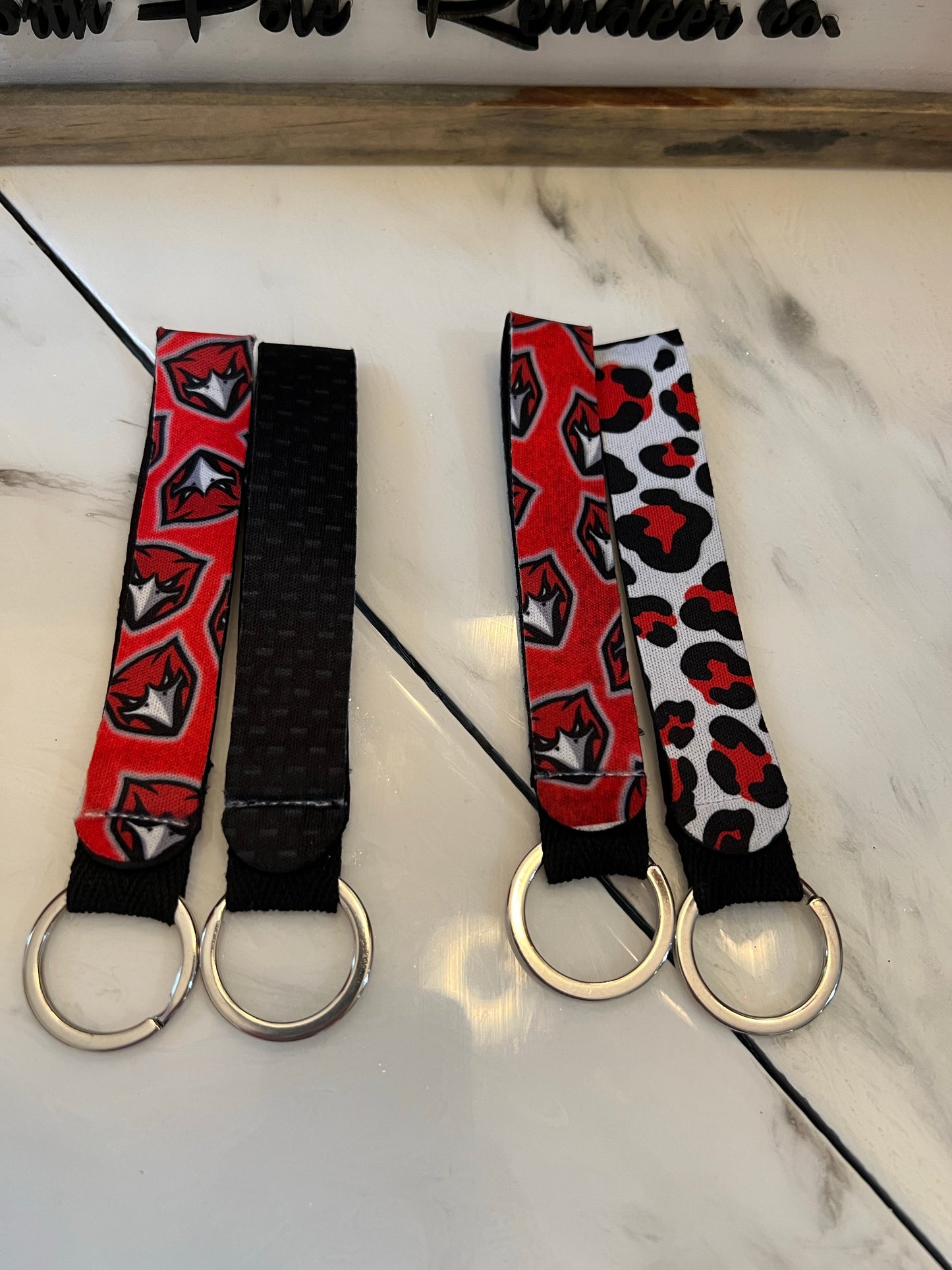 Stewarts Creek Neoprene Key Fob (Reverse Carbon Black or Leopard)