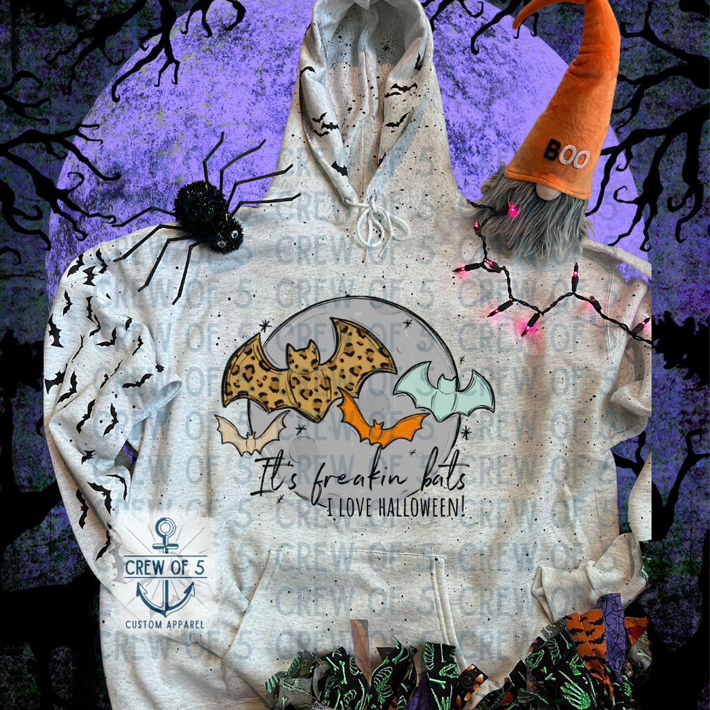 It's freakin bats I LOVE HALLOWEEN